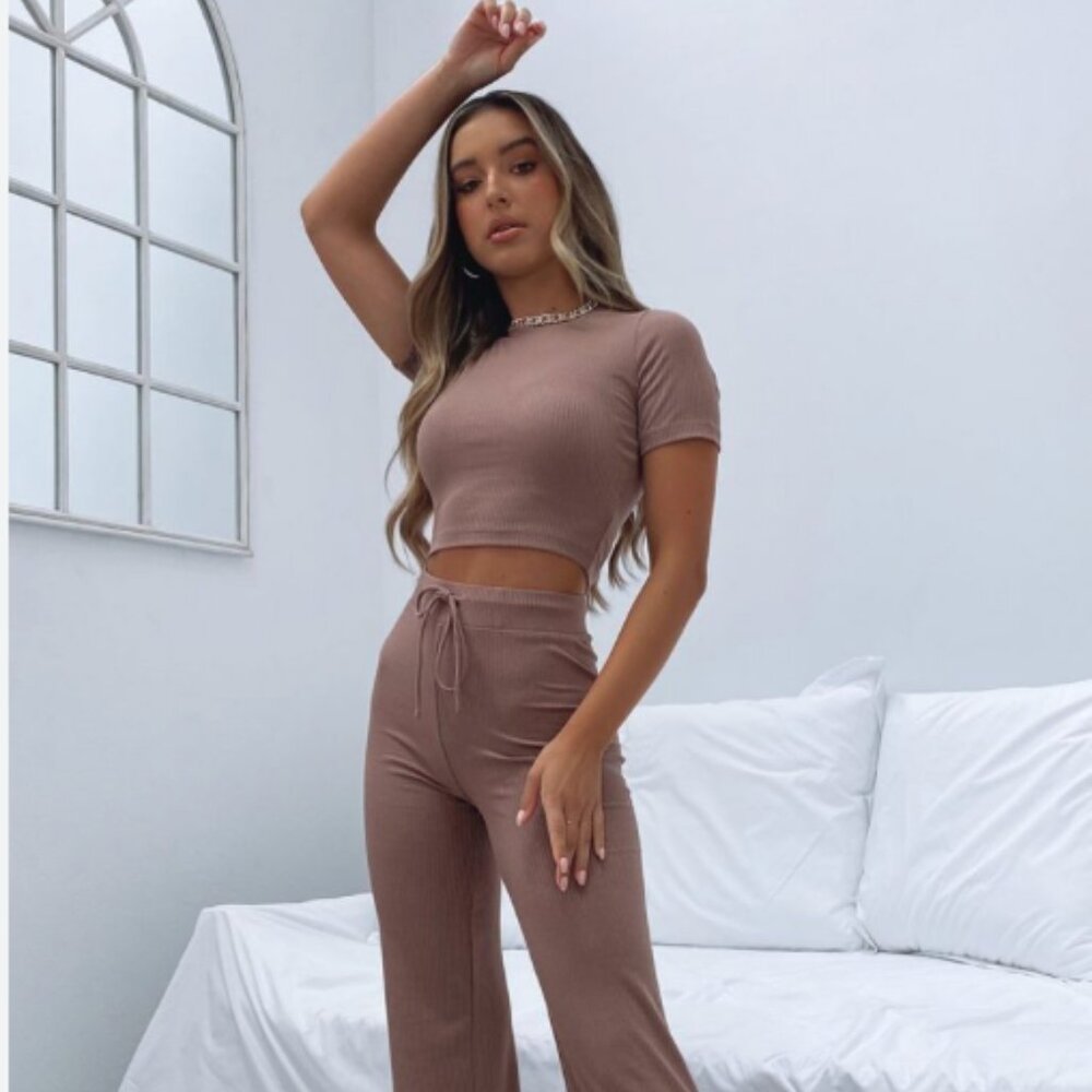 White Fox Boutique adore you ribbed shirt XS